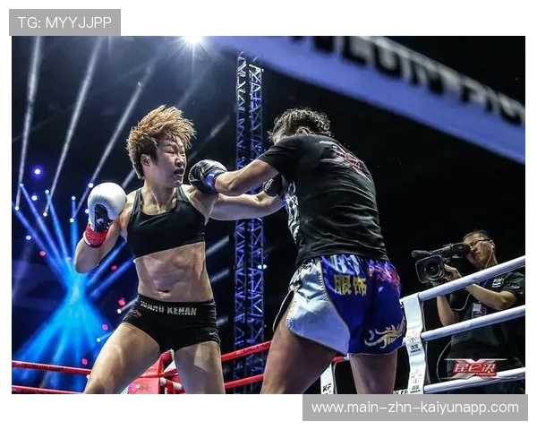 汪柯菡连环组合拳收割胜利，爆发力惊呆拳迷